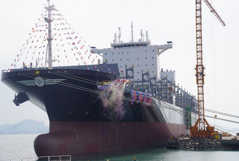 DH Shipbuilding names three 8,000 teu boxships